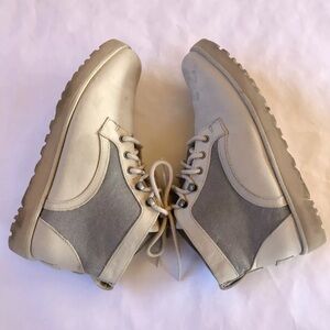 UGG AUSTRALIA BETHANY Canvas Biege 1016668 Womens 10 Nubuck Fur Lined